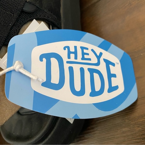 New without box Hey Dude comfortable strap sandals men’s size 13
